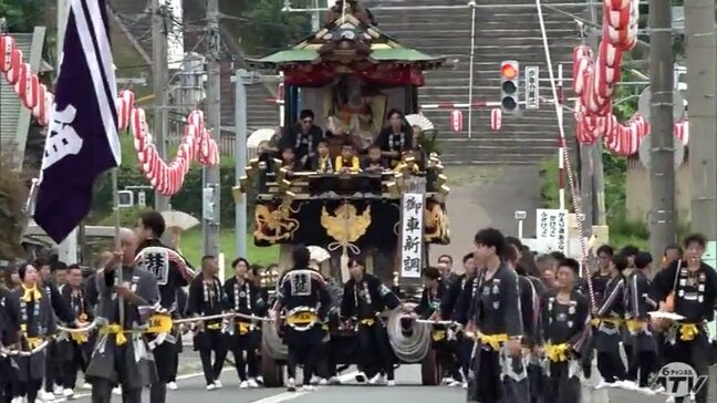 下北地方最大の夏祭り「田名部まつり」が開幕! 2026年の当番山「大黒山」を運行する柳町の共進組は午前8時前に社務所を出発 市内を練り歩き豪快な「辻回し」も披露 青森県むつ市|TBS NEWS DIG