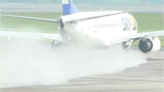 霧島連山・新燃岳の噴火継続　火山灰で鹿児島空港は欠航相次ぐ　52便|TBS NEWS DIG