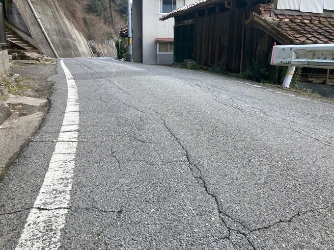 大型バイクが転倒して対向の軽乗用車と衝突　男性（59）死亡　広島　|　RCC NEWS | 広島ニュース | RCC中国放送