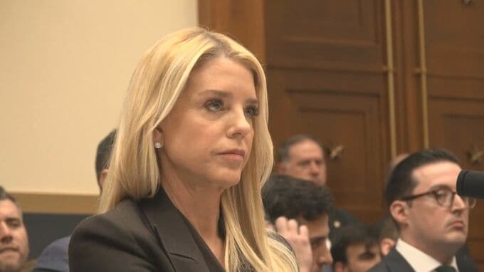 米議会　司法長官に証言求める決議を可決　エプスタイン元被告をめぐり|TBS NEWS DIG