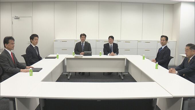 日本維新の会　教育無償化の制度設計急ぐよう与党に要求　自公維の政策責任者が国会内で会談|TBS NEWS DIG