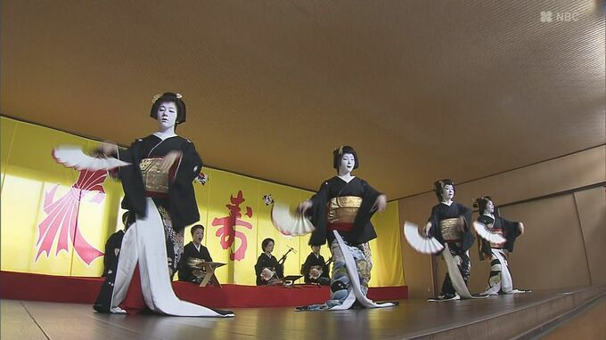 「芸妓としてのご縁を大切に」長崎検番で正月恒例の「初弾き」　|　長崎のニュース | 天気 | NBC長崎放送