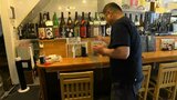 「天気も良くてちょうどいい」5類移行受け、パーティションを外す飲食店も | 高知のニュース・天気|KUTV NEWS | KUTVテレビ高知