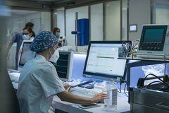 米医療保険株が急落、政府がメディケア民間版で支払率ほぼ据え置き案| TBS CROSS DIG with Bloomberg