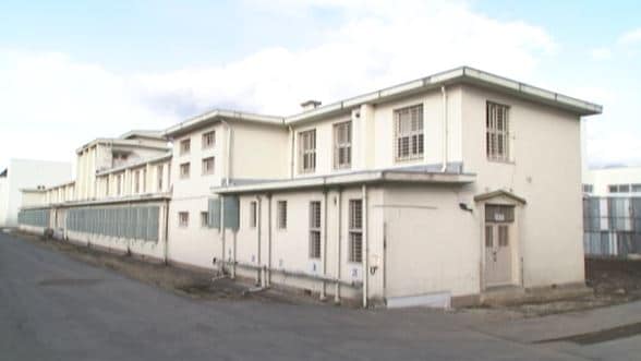 「幻聴が聞こえてイライラしていた」入浴中に受刑者に暴行　止めようとした刑務官を投げつけた疑い　長野刑務所の30代の受刑者を書類送検　|　SBC NEWS | 長野のニュース | SBC信越放送