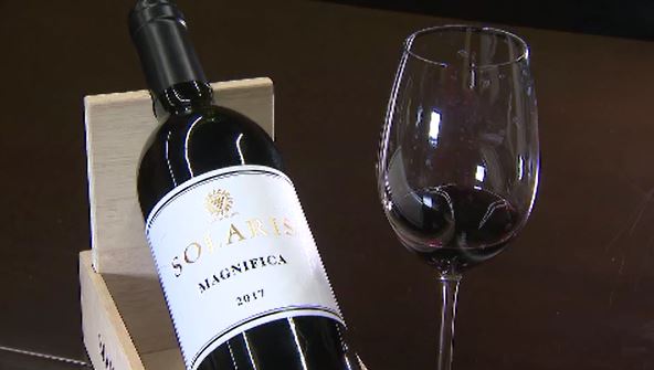 日本の赤ワインで初の快挙「ソラリス マニフィカ 2017」国際ワインコンクールで最高金賞を受賞　上田市産のブドウを使い小諸市で醸造　1本2万2000円で先行販売　|　SBC NEWS | 長野のニュース | SBC信越放送