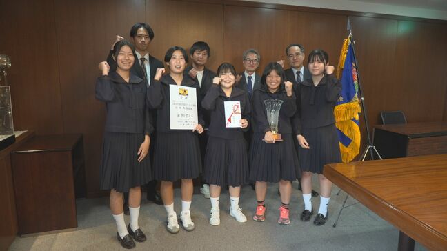 「攻撃的なサッカーと仲の良さで全国で一勝を」那覇高女子サッカー部が全国大会へ意気込み|TBS NEWS DIG