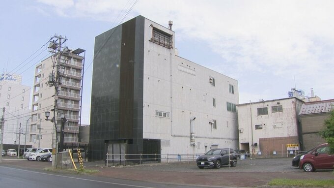 山口組系「旭導会」会長に再発防止命令【旭川市内の繁華街】10店舗以上の飲食店経営者にみかじめ料や用心棒代を要求　4月の幹部に続きトップにも暴対法に基づく措置|TBS NEWS DIG