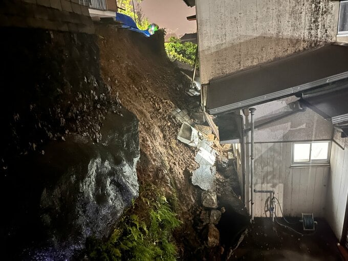 「家の台所の窓ガラスが割れて土砂が家の中に流入」　長崎市でがけ崩れ　ケガ人なし　|　長崎のニュース | 天気 | NBC長崎放送