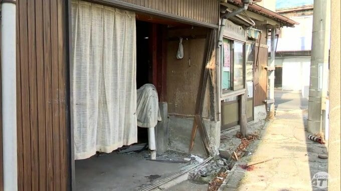 運転していた90歳の男性死亡　軽ワゴン車が建物に衝突　助手席に乗っていた83歳の妻は腰の骨を折る大けが　青森県八戸市|TBS NEWS DIG