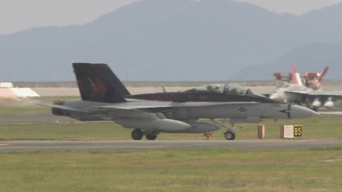 アメリカ軍岩国基地　4機のFA18が到着　ローテーション部隊の交代か|TBS NEWS DIG