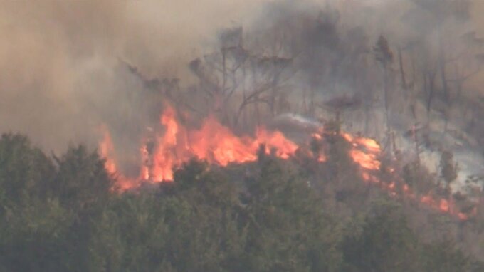 「早く収まって」愛媛今治での山火事、焼損面積は約128ヘクタールに拡大 自衛隊などヘリ4機が上空から消火活動中 愛媛　|　愛媛のニュース - Nスタえひめ｜あいテレビは6チャンネル