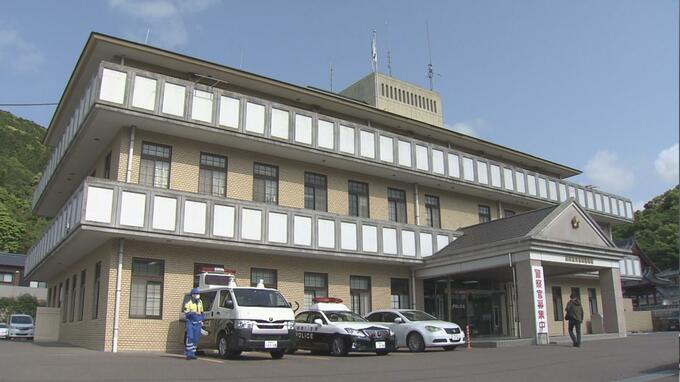 施錠していた店舗兼住宅に侵入  現金とアクセサリー盗んだ男（55）を緊急逮捕|TBS NEWS DIG