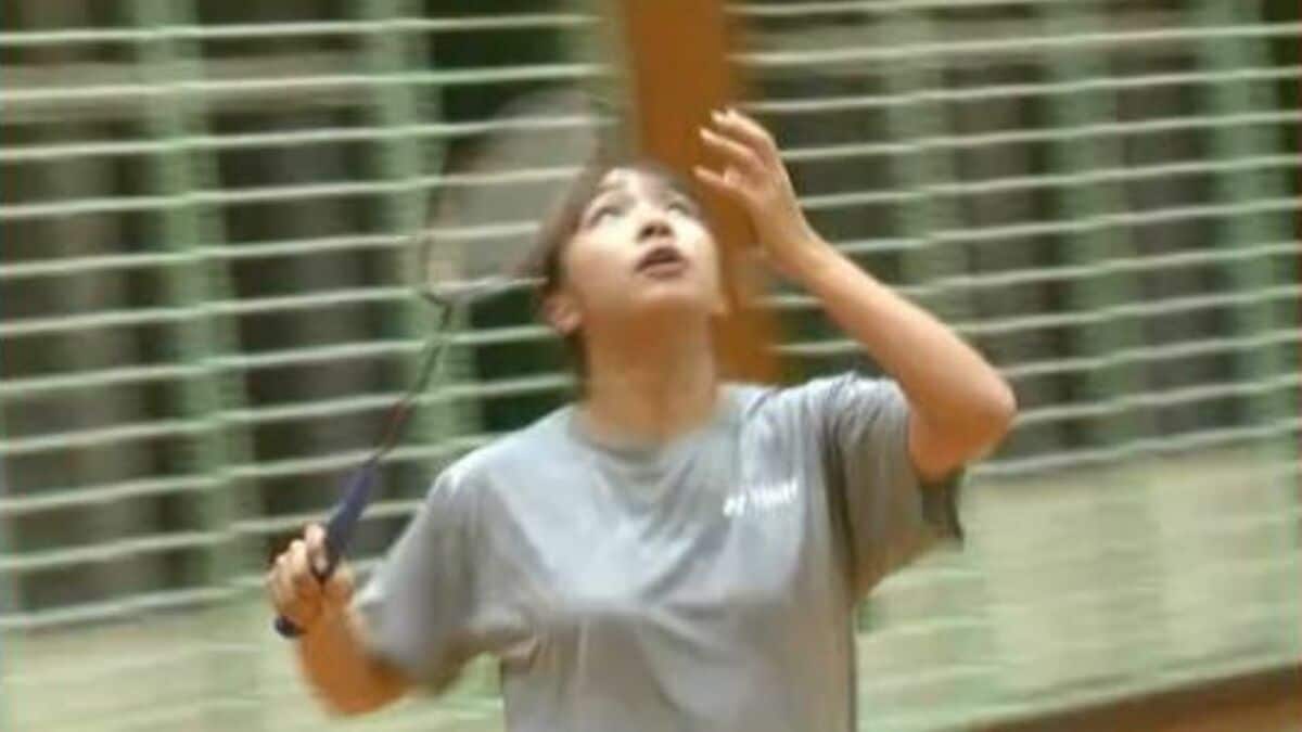 「音のないコート」でシャトルを追いかける女子大学生・片山結愛選手　デフリンピック・バドミントン　強みは「思い切った攻め」【香川】