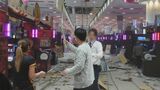 【地震】「急に降ってきた感じ…」パチンコ店の天井が崩落 店内の8人が重軽傷 震度5強の富山 | 富山のニュース|天気・防災|チューリップテレビ