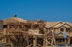 米住宅建設業者の業況感、24年1月以来の大幅上昇－金利低下寄与| TBS CROSS DIG with Bloomberg