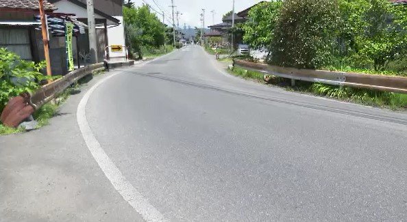 16歳男子高校生運転のオートバイと車が正面衝突…高校生が腹を強く打って病院搬送され重体…現場の長野・須坂市の市道は幅約5メートルでセンターラインなし|TBS NEWS DIG