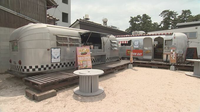 温泉街にアメリカ製トレーラーが登場　ホットドッグ店・おでん店・どんぶり店オープン　狙いは？　|　BSSニュース | BSS山陰放送
