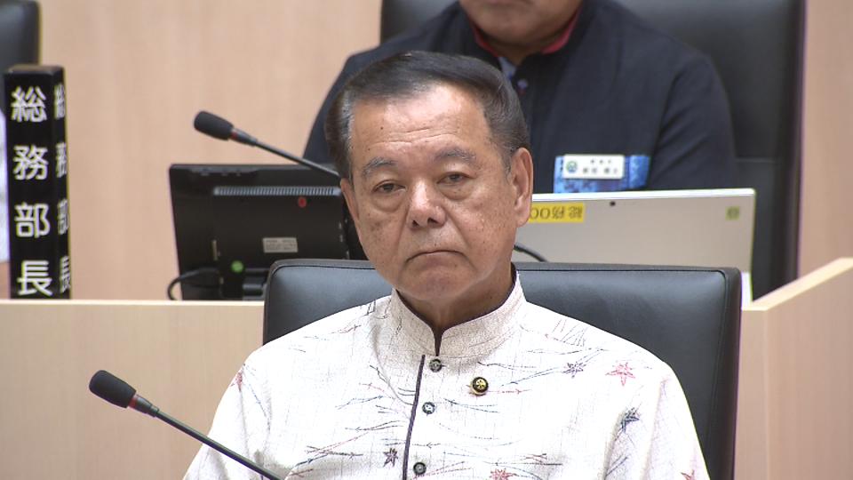 沖縄県の南城市長 失職の公算大 市議選で「不信任決議案」賛成が18人当選