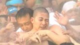 気を失いかけることが何度も…そのたびに浮かんだ家族の顔「絶対家に帰るぞ」国府宮はだか祭の主役『神男』加藤稜大さん(26)|TBS NEWS DIG