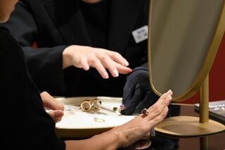 40年ぶり円安とインフレで資産防衛、宝飾品消費が08年以降で過去最高| TBS CROSS DIG with Bloomberg