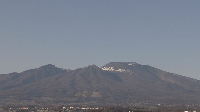 長野・群馬県境の浅間山の噴火警戒レベル　「２」から「１」に引き下げ　「活火山であることに留意」　気象庁|TBS NEWS DIG