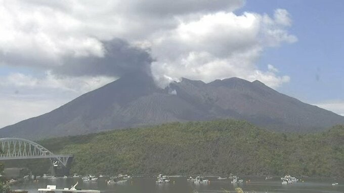 桜島で噴火 噴煙1300ｍ【きょう・あすの降灰予報】鹿児島|TBS NEWS DIG