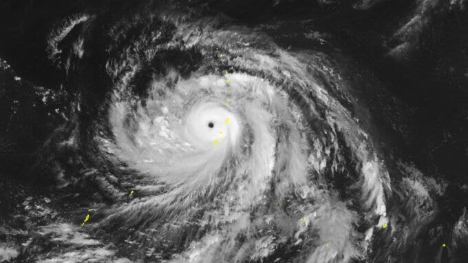 【台風情報】大型で猛烈な「台風9号（バービー）」10日には沖縄の南に接近へ...最大瞬間風速85m/s予想　日本への影響、進路は？7月16日（木）までの雨・風シミュレーションで確認　今後の気象情報に注意【気象庁6日午後3時更新】|TBS NEWS DIG