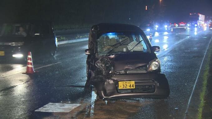 タンクローリーと軽乗用車２台の多重衝突事故、軽乗用車を運転の男性２人けが　北海道北広島市の国道36号線　|　北海道のニュース｜HBC北海道放送