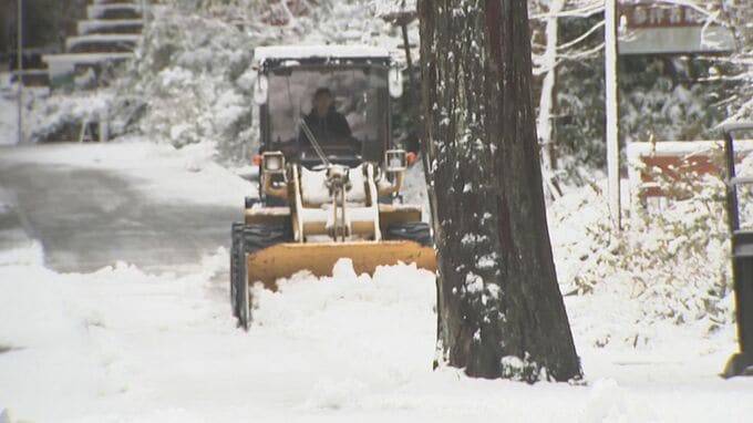 この冬一番の寒気　大山では積雪9センチ…海外からの観光客は大喜び「天気サプライズ！」　急激な冷え込み、寒さいつまで？　|　BSSニュース | BSS山陰放送