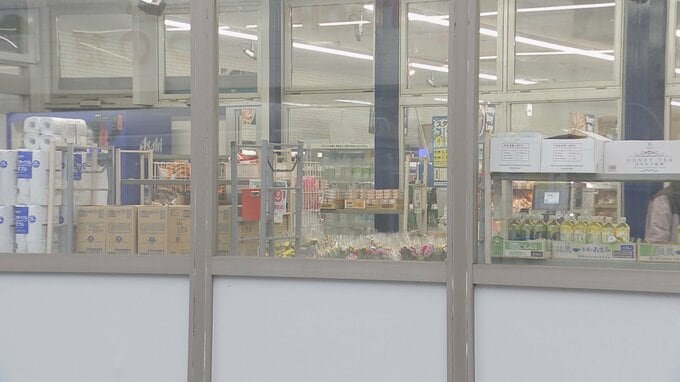 スーパーで“刃物”強盗の無職男（48）を強盗などの疑いで逮捕　犯行後、自転車で逃走 防犯カメラのリレー捜査 男の自宅敷地内によく似た自転車　埼玉・春日部市|TBS NEWS DIG