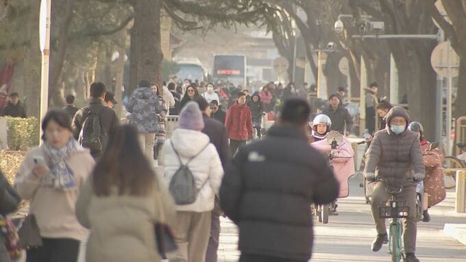 中国　“コロナワクチン後遺症”訴えるおよそ3千人が補償求め全人代に請願書提出へ　米政府系メディア報じる|TBS NEWS DIG