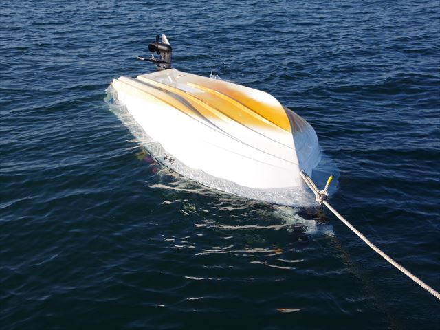 サムネイル_沖釣りに出たプレジャーボートが転覆　別のボートの波によって転覆したか　長野県の3人を救助　上越海上保安署