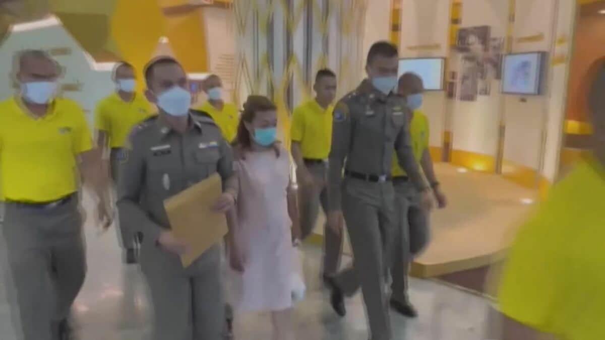 タイ 売春少女 タイ東部チョンブリの違法カラオケ店を摘発、18歳未満の少女5人を発見 | タイランドハイパーリンクス：Thai Hyper