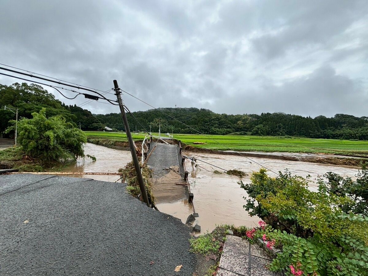鹿児島県内で大雨被害「家の中に水が」「道路が川のように」大雨特別