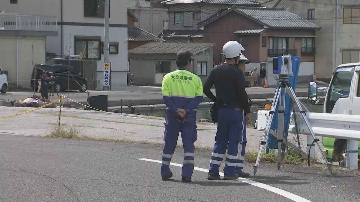 「車が海に落ちて沈んでいる」漁港で車が海中に転落し男性が死亡…直前にスリップ音　大分