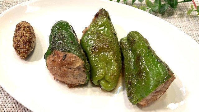 まるごといただく「ピーマンの肉詰めハーブ焼き」簡単レシピ【わっちtheキッチン】|TBS NEWS DIG