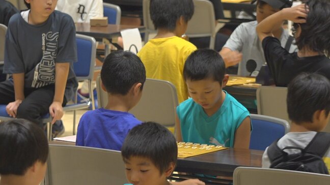 「めっちゃ強い相手がいた」ジュニア棋士たちの真剣勝負　小中学生の将棋大会が開催　山梨・笛吹市|TBS NEWS DIG
