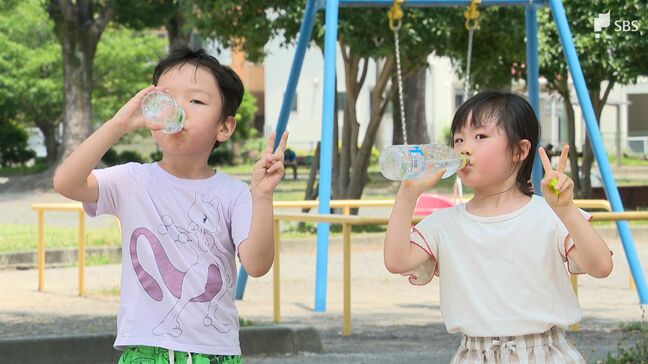 静岡県内18の観測地点のうち11地点で30℃を超える 公園では水遊びの子どもたち|TBS NEWS DIG