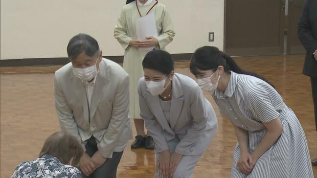 【速報】天皇皇后両陛下と愛子さま　長崎原爆ホームで被爆者と懇談　皇后さま「お辛かったでしょう」|TBS NEWS DIG