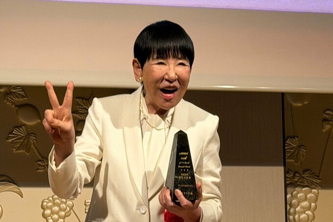 【 和田アキ子 】　40年続く『アッコにおまかせ』で特別功労賞　〝ずっと飲んでいないから番組が40周年続いた（笑）〟|TBS NEWS DIG