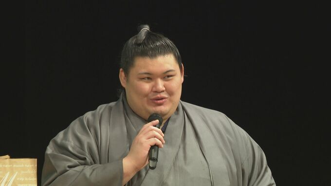 大関「大の里」が地元・石川で報告会 同郷の“アスリートお姉さん”から好物の「ワッフル」プレゼントも　|　石川県のニュース｜MRO北陸放送