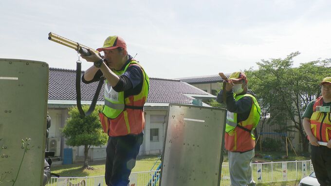 市街地のクマ出没想定し訓練 石川県内9市町の職員や警察・猟友会ら50人参加|TBS NEWS DIG