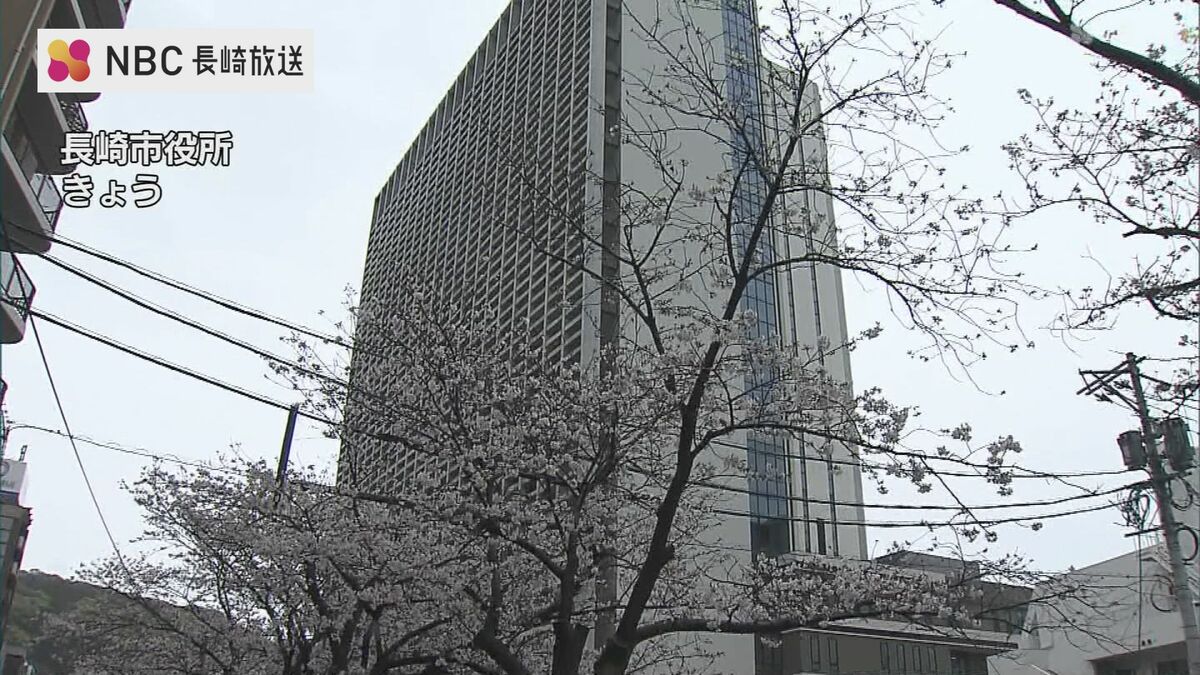 市民から頼られる存在に」桜雨の門出18歳〜48歳の120人が入庁 長崎市