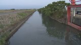 「人らしいものが浮いている」用水路で男性遺体 紺色Tシャツと緑色ズボン 目立った外傷なし 警察が身元や死因など調べる | 富山のニュース|天気・防災|チューリップテレビ