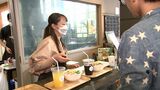 「吃音を理由に挑戦したいことから逃げている気がして」女子大学生が一日限定 “注文に時間がかかるカフェ”の店員に挑戦|TBS NEWS DIG