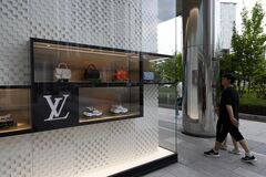ルイ・ヴィトンとディオール、韓国ソウルの旗艦店拡張－多角化進展| TBS CROSS DIG with Bloomberg