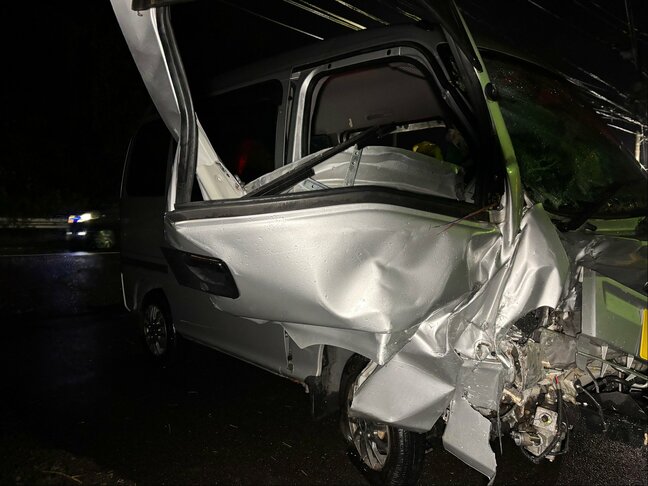 【更新】車同士の衝突事故で4人病院へ搬送　国道が一時通行止め【長崎】|TBS NEWS DIG