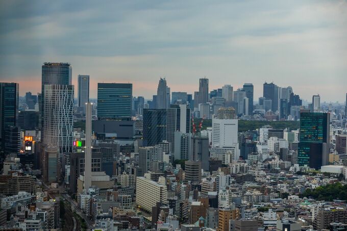 【日本市況】日経平均続落、中国ＡＩ警戒－米関税政策巡り円は上下動