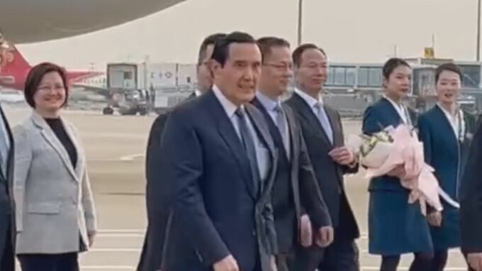 台湾・馬英九前総統が上海到着　総統経験者の訪中は分断以降初めて|TBS NEWS DIG